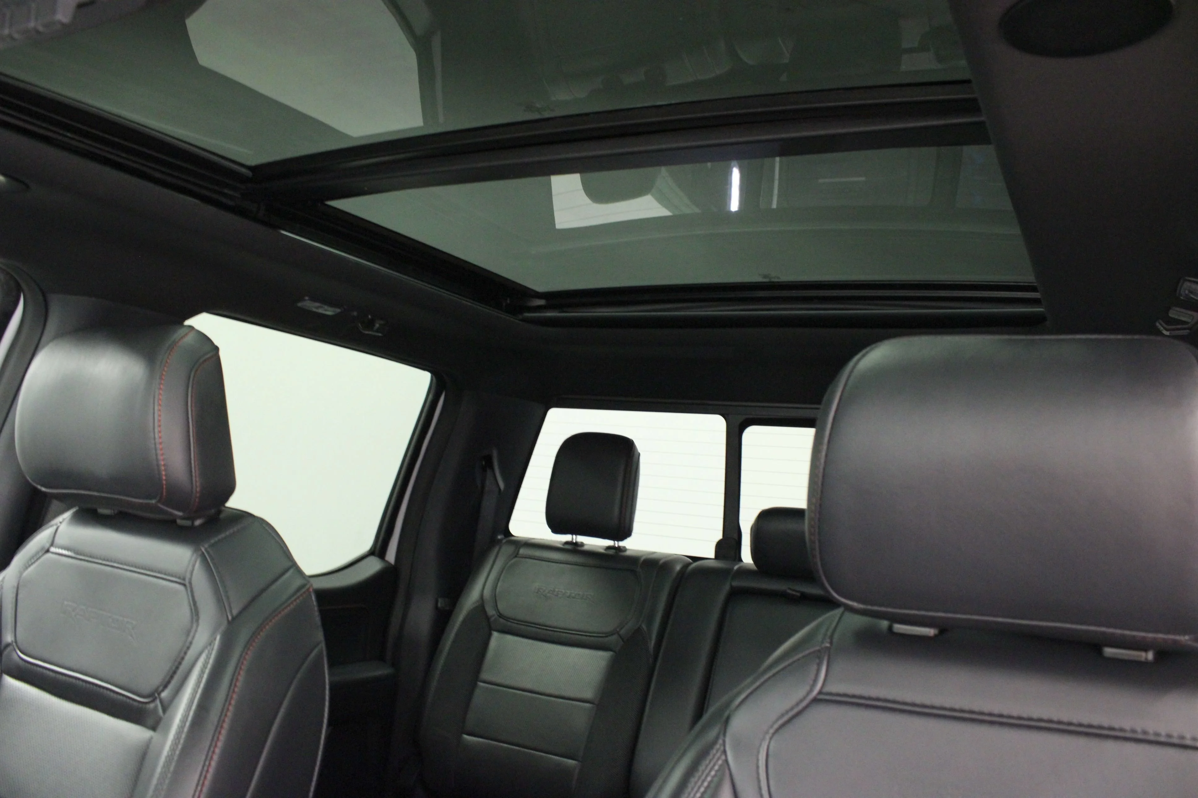 Used 2025 Space White Metallic Ford Raptor image 10