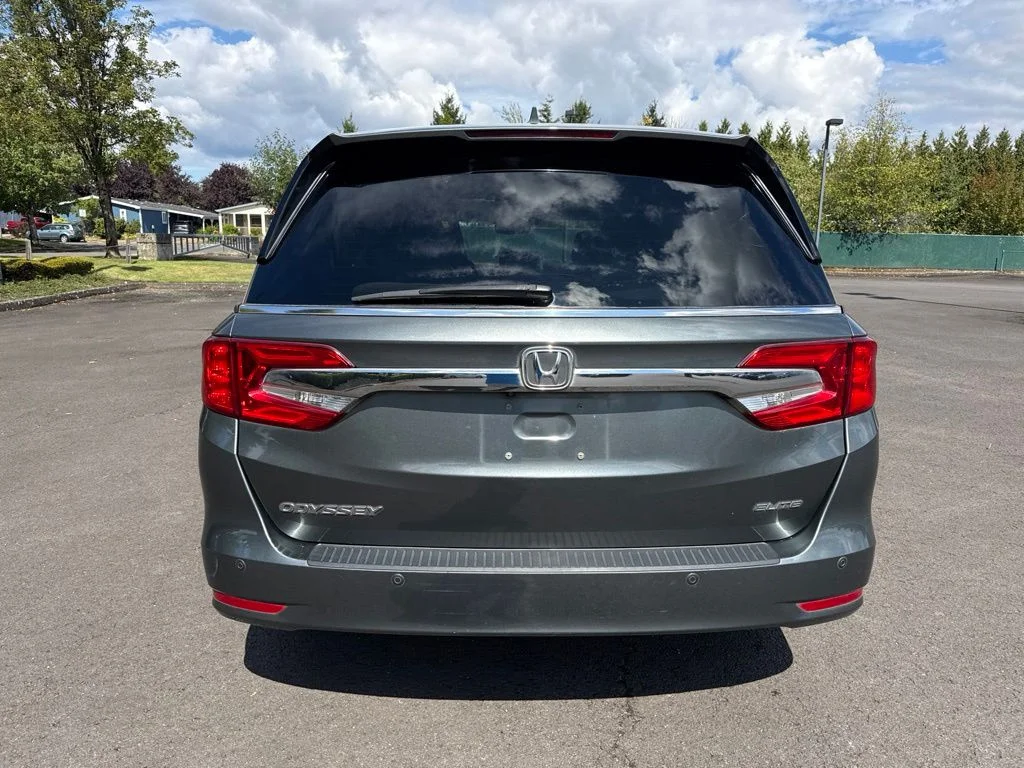 Used 2018 Forest Mist Metallic Honda Elite image 6