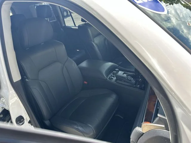 Used 2021 White Lexus 570 image 28