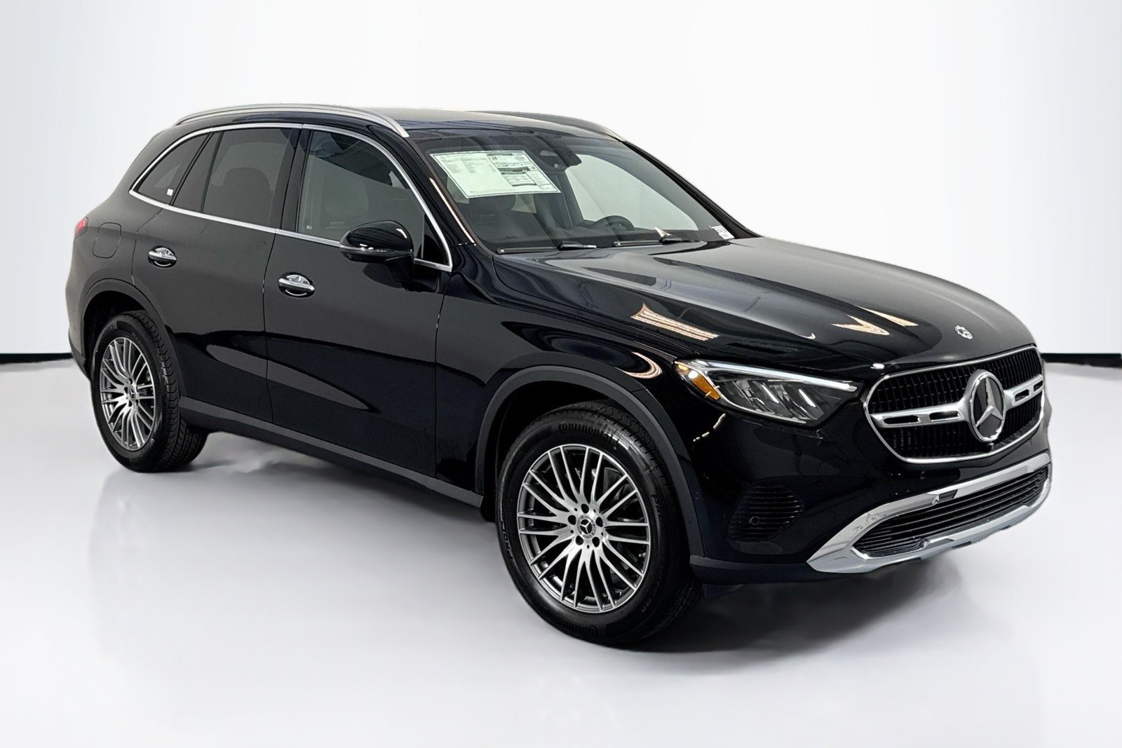 New 2026 Black Mercedes-Benz GLC 300 image 3