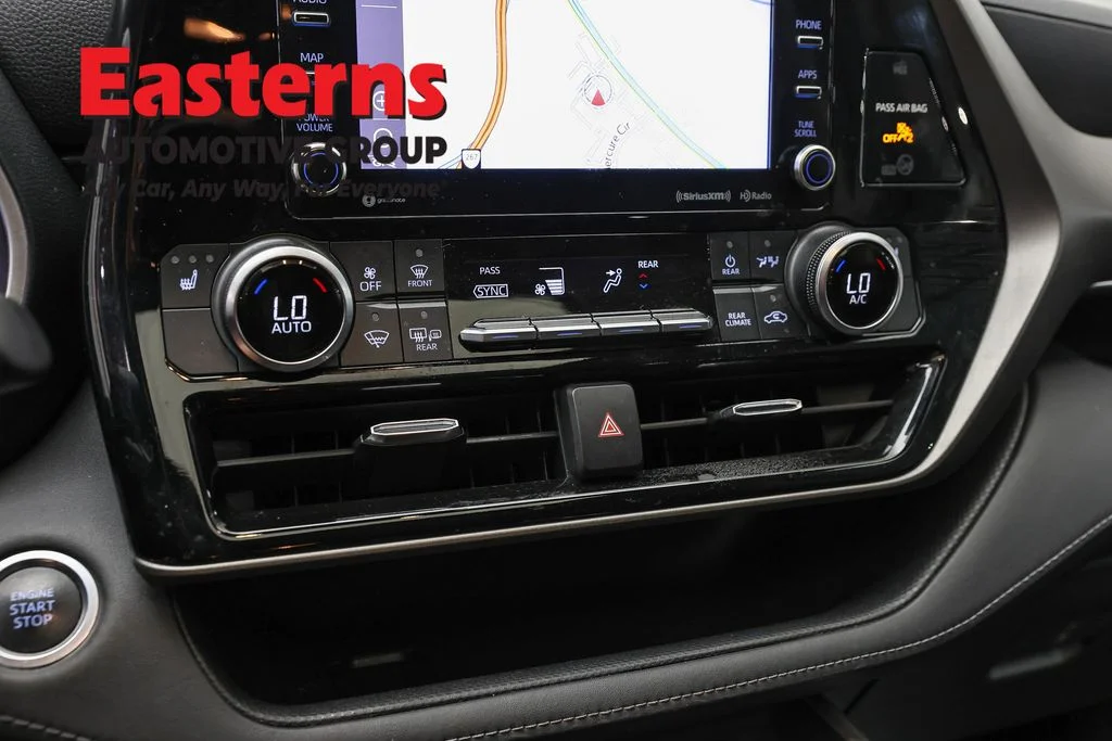 Used 2021 White Toyota XLE image 20