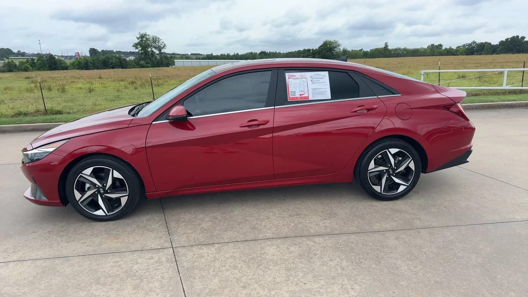 Used 2023 Scarlet Red Pearl Hyundai Limited image 6