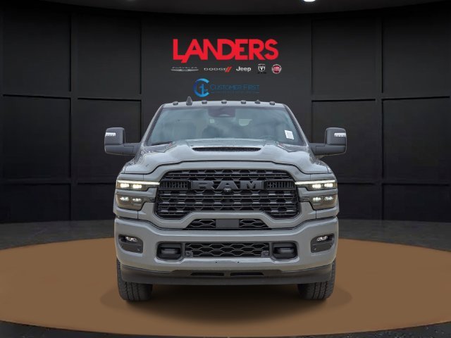 New 2027 Ceramic Gray Clear-Coat Exterior Paint RAM Limited image 2