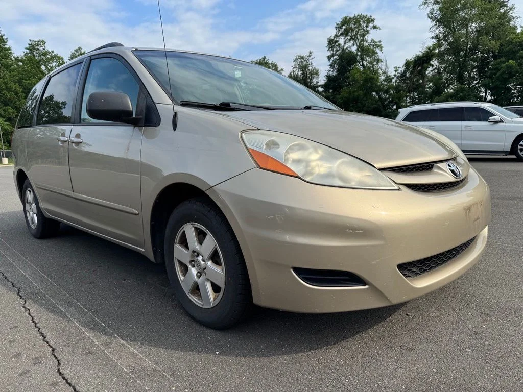 Used 2010 Beige Toyota LE image 1