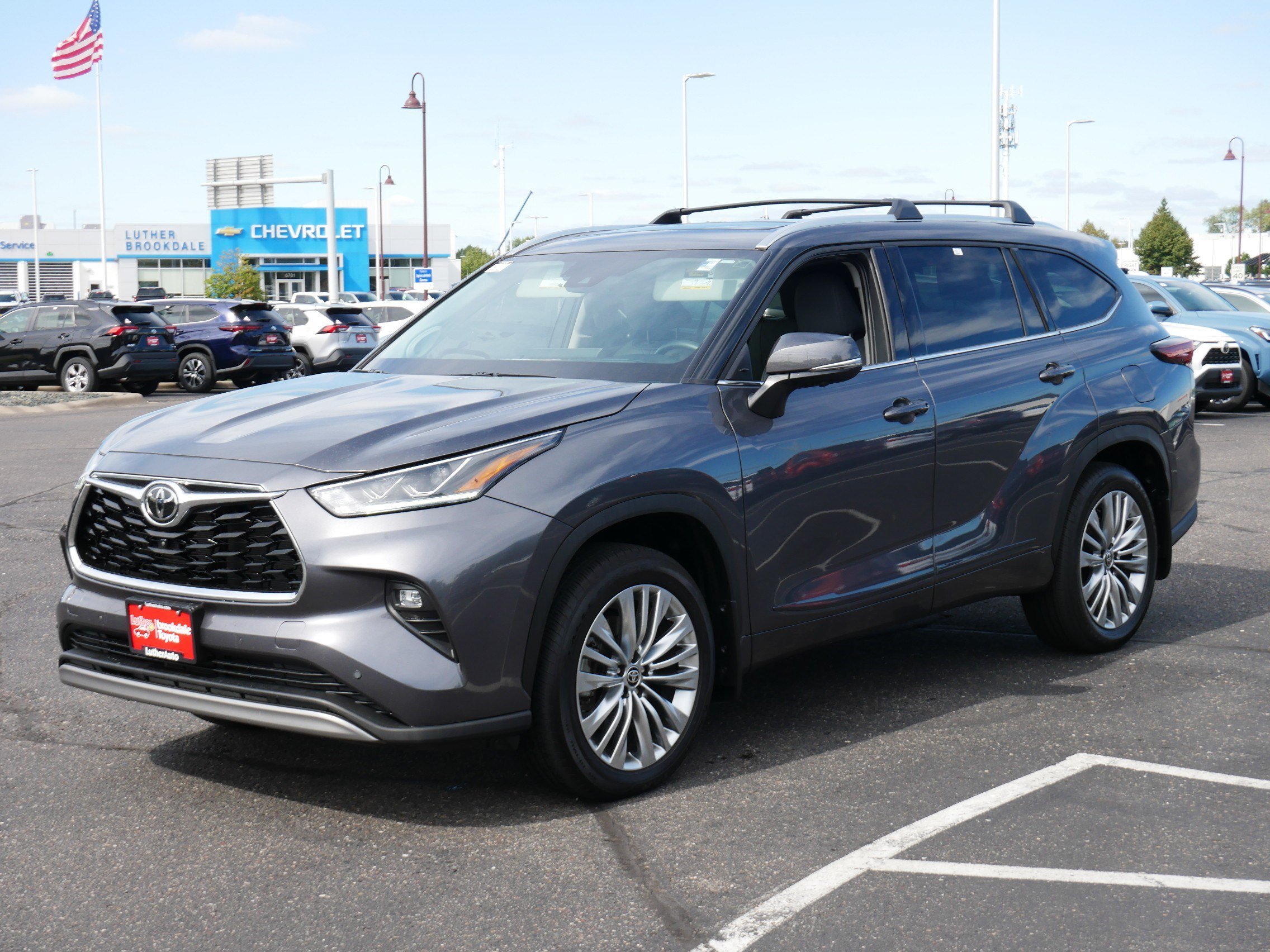 Certified Used 2025 Magnetic Gray Metallic Toyota Platinum image 3
