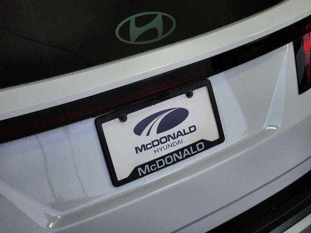 New 2026 White Hyundai SEL AWD image 10