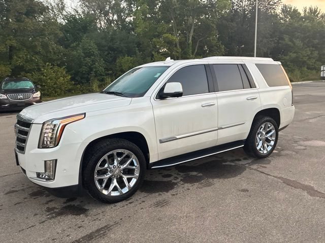 Used 2020 Cadillac Escalade Luxury with VIN 1GYS4BKJ1LR137716 for sale in Kansas City