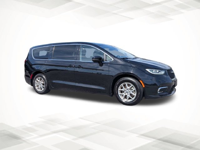 Used 2024 Chrysler Pacifica Touring L with VIN 2C4RC1BG8RR143943 for sale in Lilburn, GA