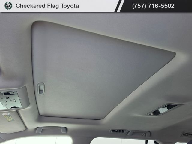 Used 2018 Nebula Gray Pearl Lexus 570 image 22