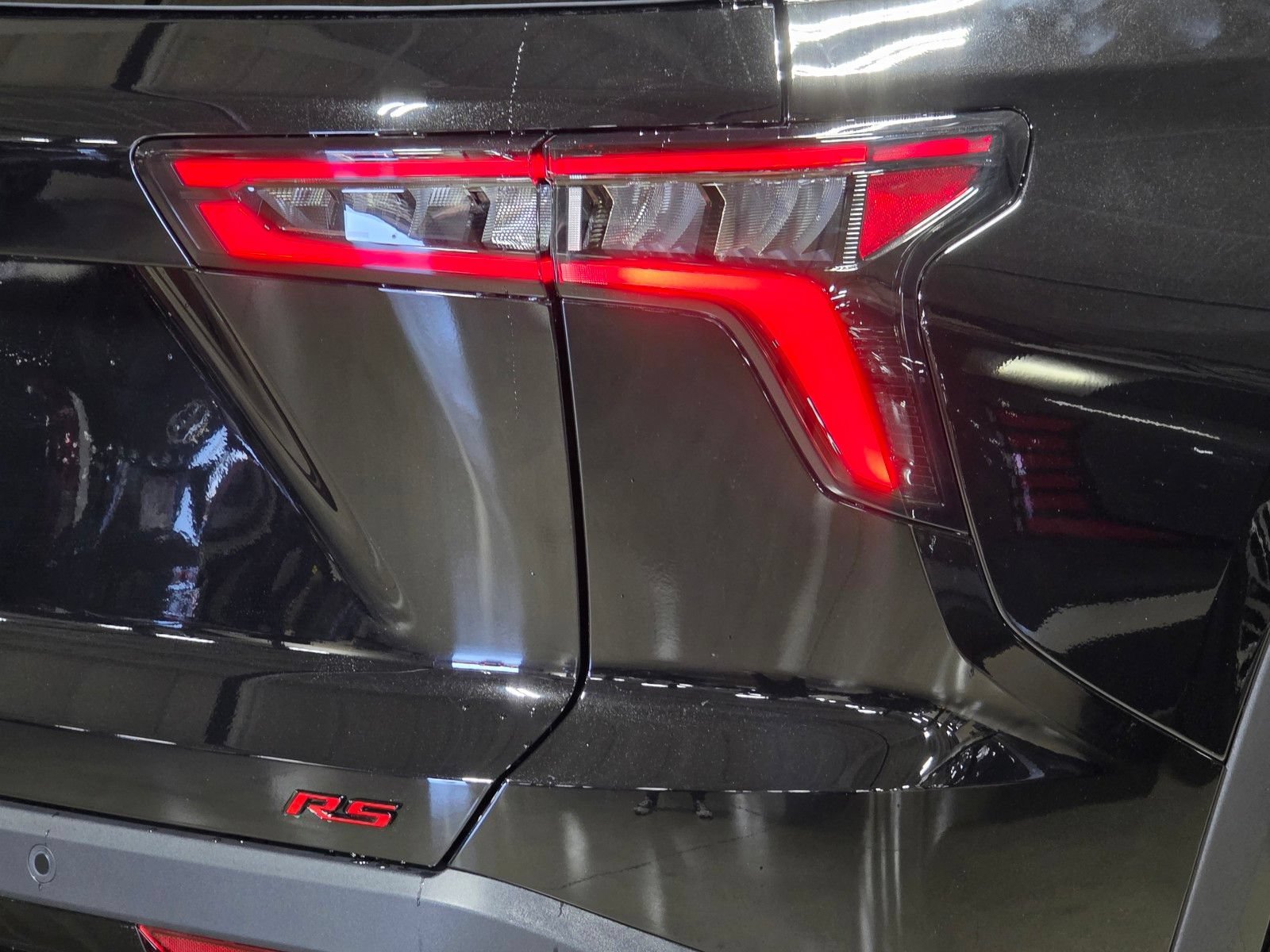 2027 Chevrolet Equinox RS - Photo 12