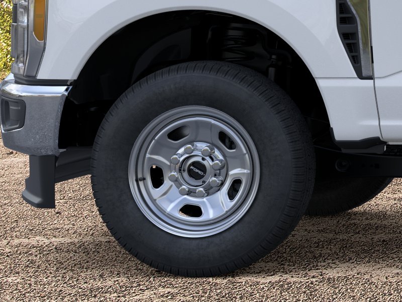 New 2025 Oxford White Ford F-350® XL image 19