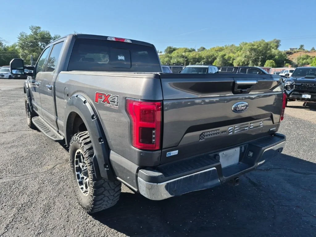Used 2019 Magnetic Ford Lariat image 8
