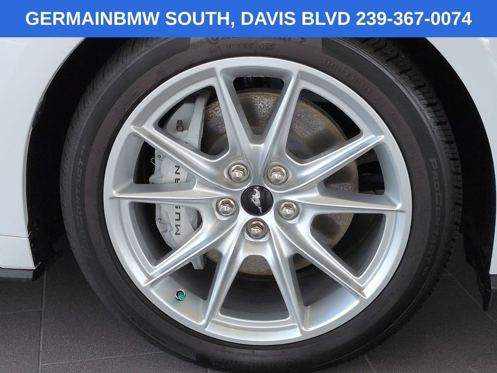 Used 2025 Oxford White Ford GT Premium image 12