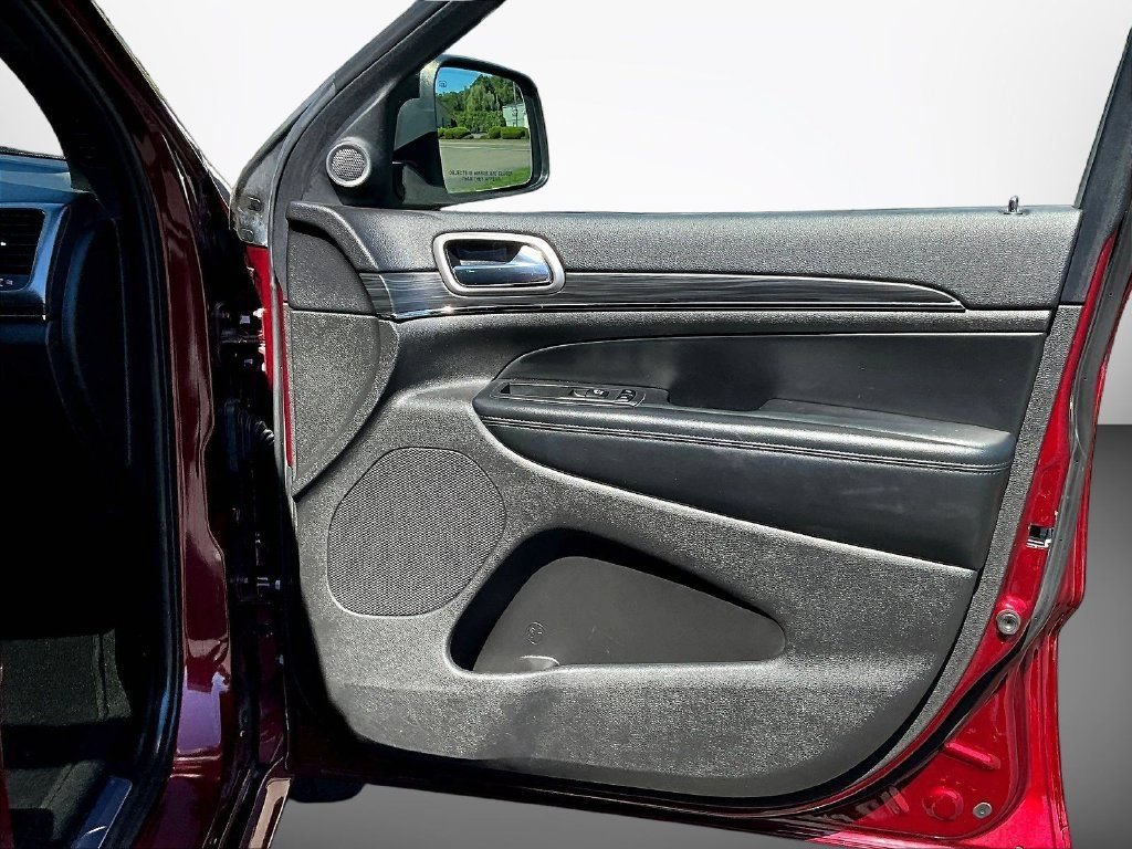 Used 2020 Red Jeep Limited X image 30