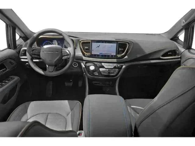New 2027 Bright White Clear-Coat Exterior Paint Chrysler Pinnacle image 3