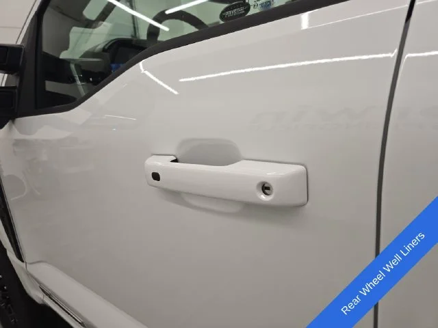 New 2026 Oxford White Ford F-250® XLT image 23