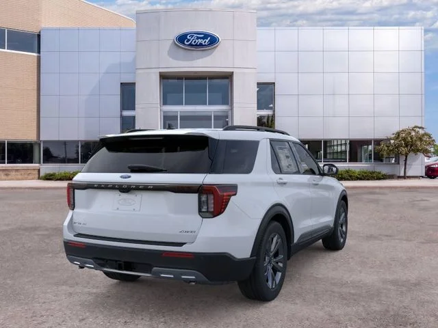 Used 2026 White Metallic Ford Active image 8