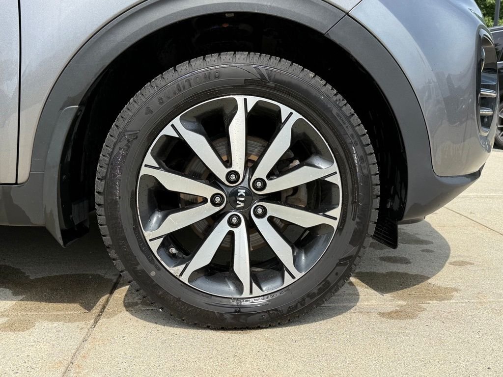 Used 2018 Silver Kia EX image 8