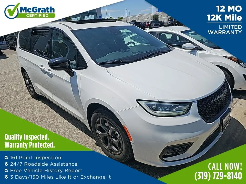 Used 2023 White Chrysler Limited image 1