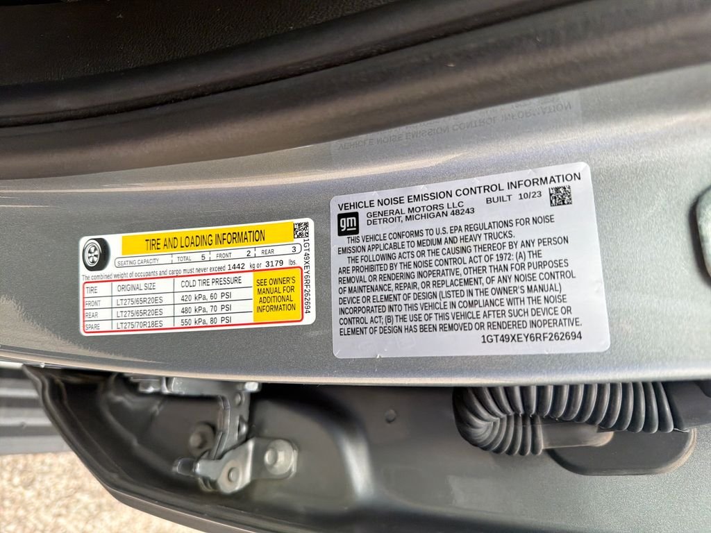 Used 2024 Silver GMC Denali Ultimate image 25