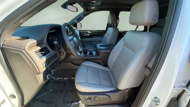 Used 2022 Beige Chevrolet Z71 image 20