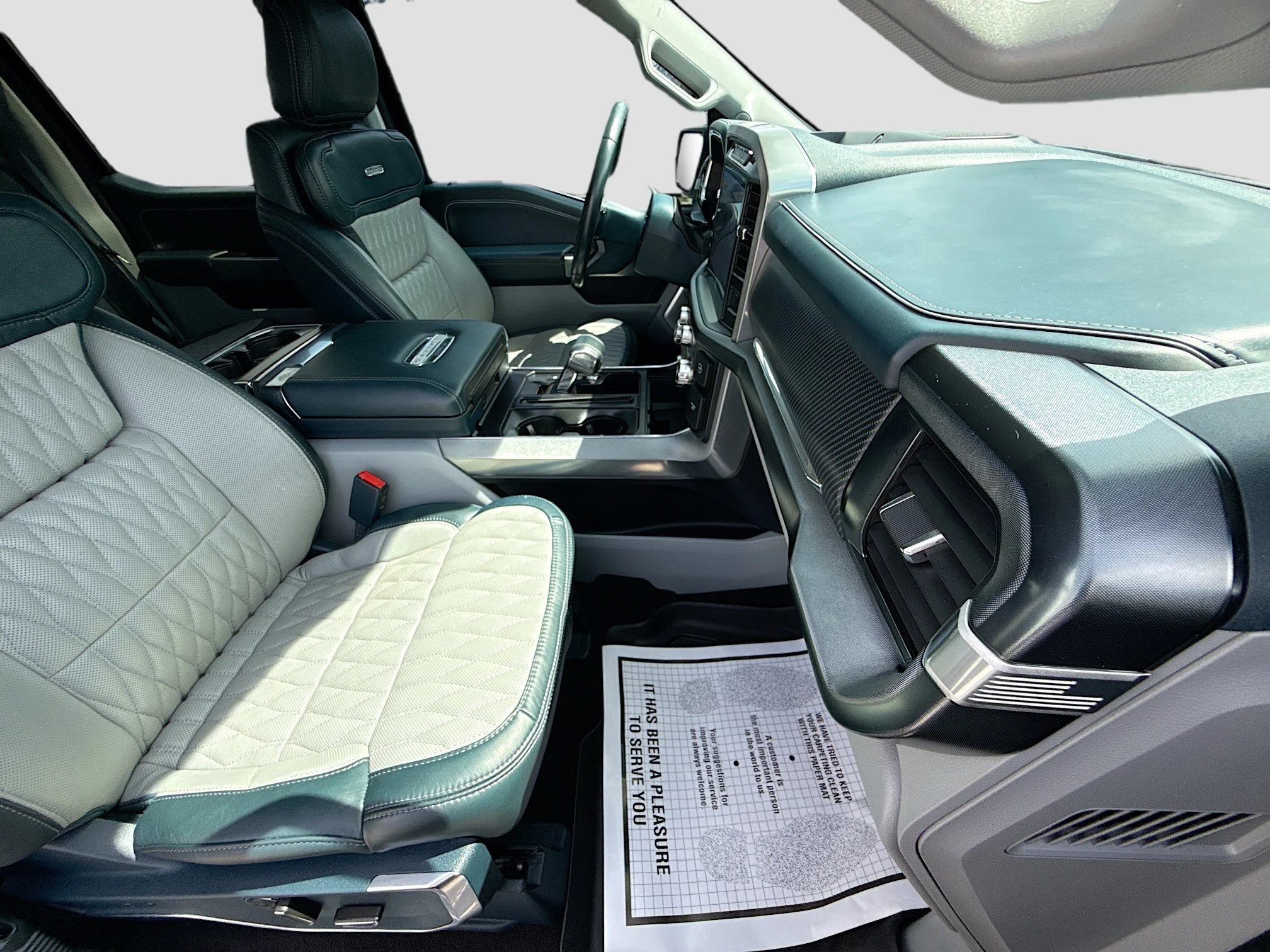 Used 2022 Blue Metallic Ford Limited image 13