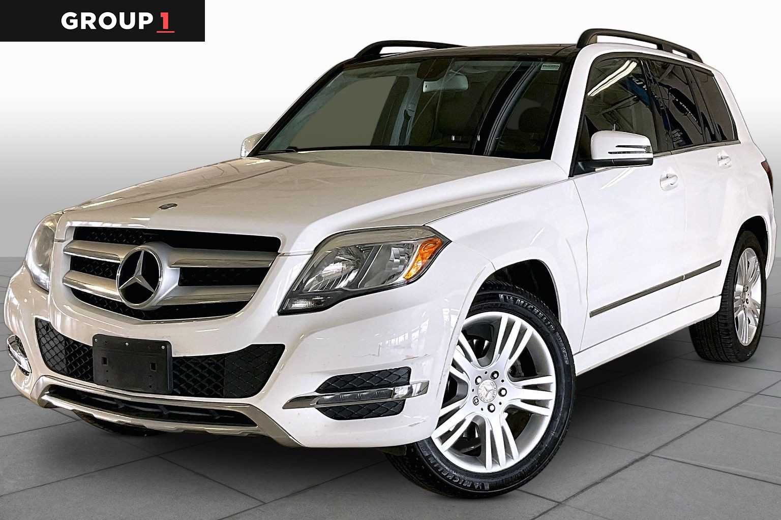 Pre-Owned 2015 Mercedes-Benz GLK 350