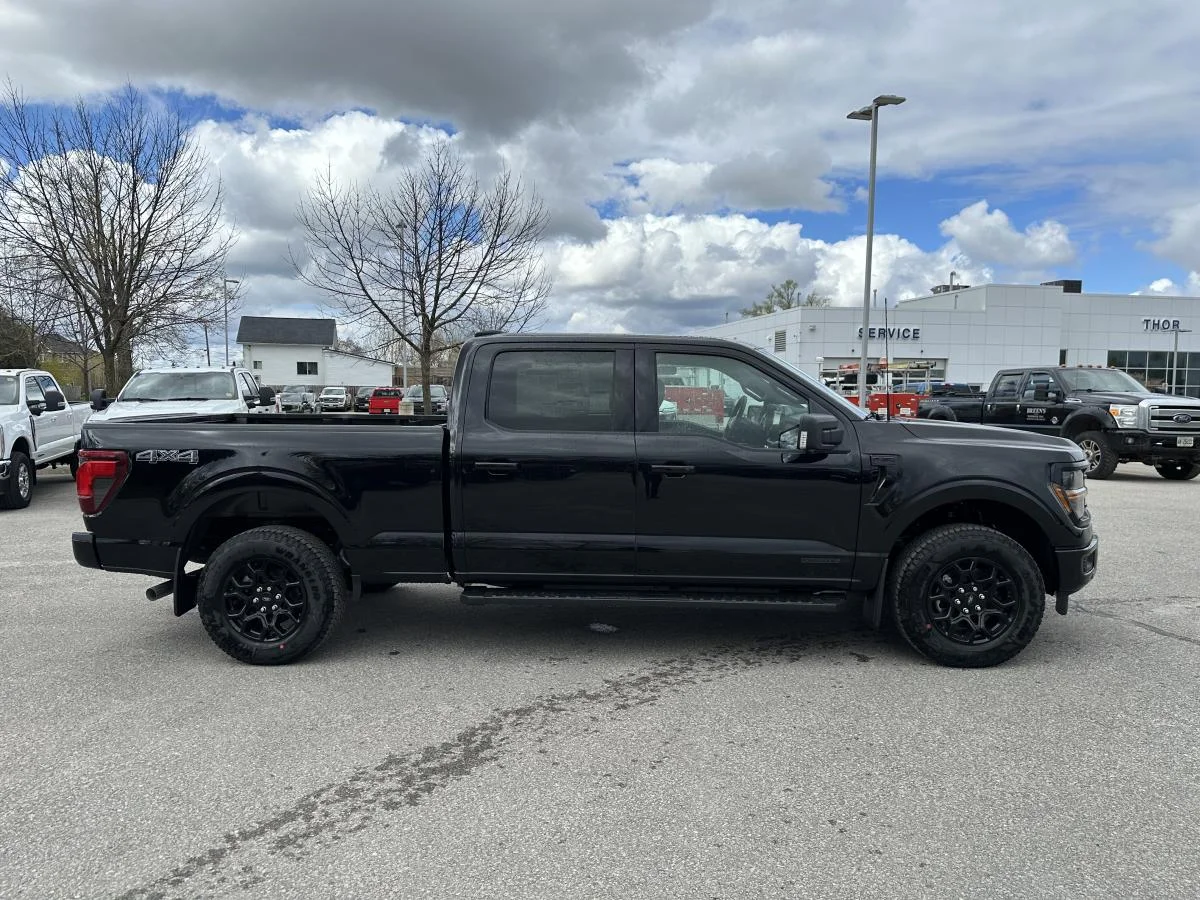 New 2026 Black Ford XLT image 4