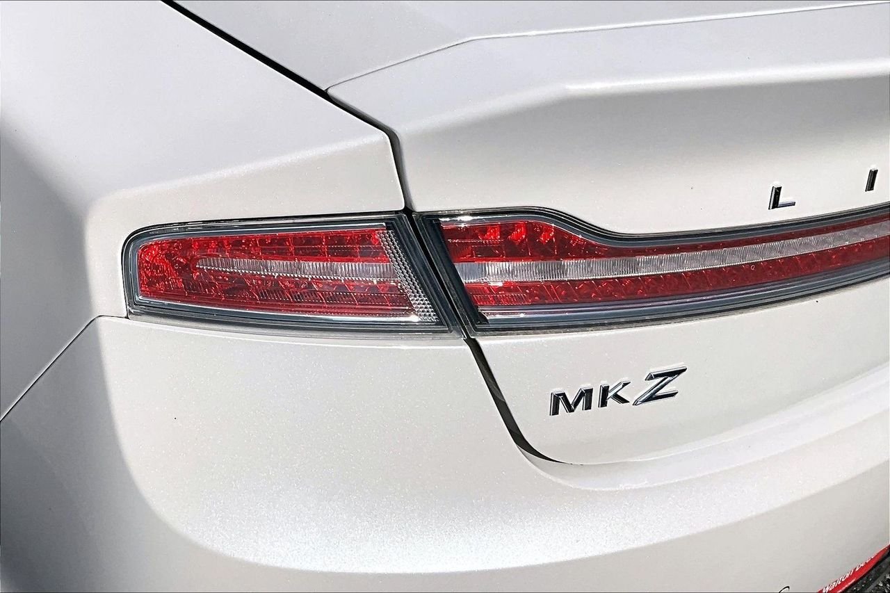Used 2017 White Lincoln Reserve image 20