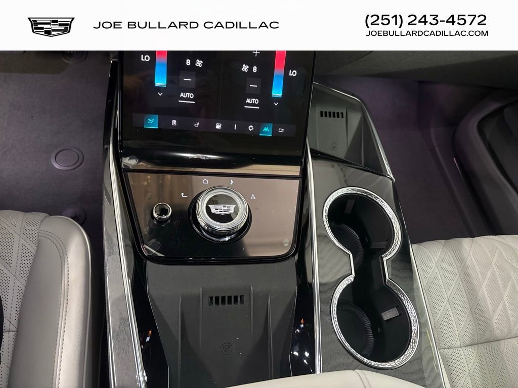 2026 Cadillac Escalade IQL Luxury - Photo 37