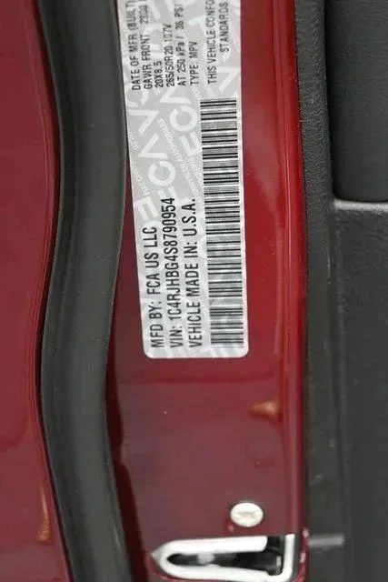 New 2025 Velvet Red Pearl-Coat Exterior Paint Jeep Limited image 29