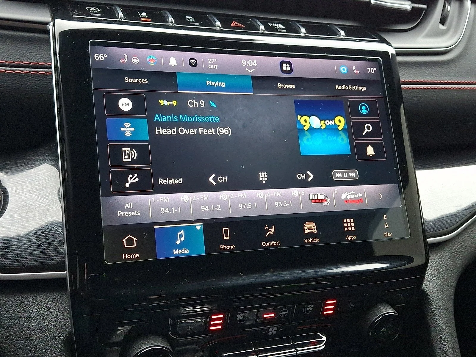 Used 2022 Silver Zynith Jeep Trailhawk image 18