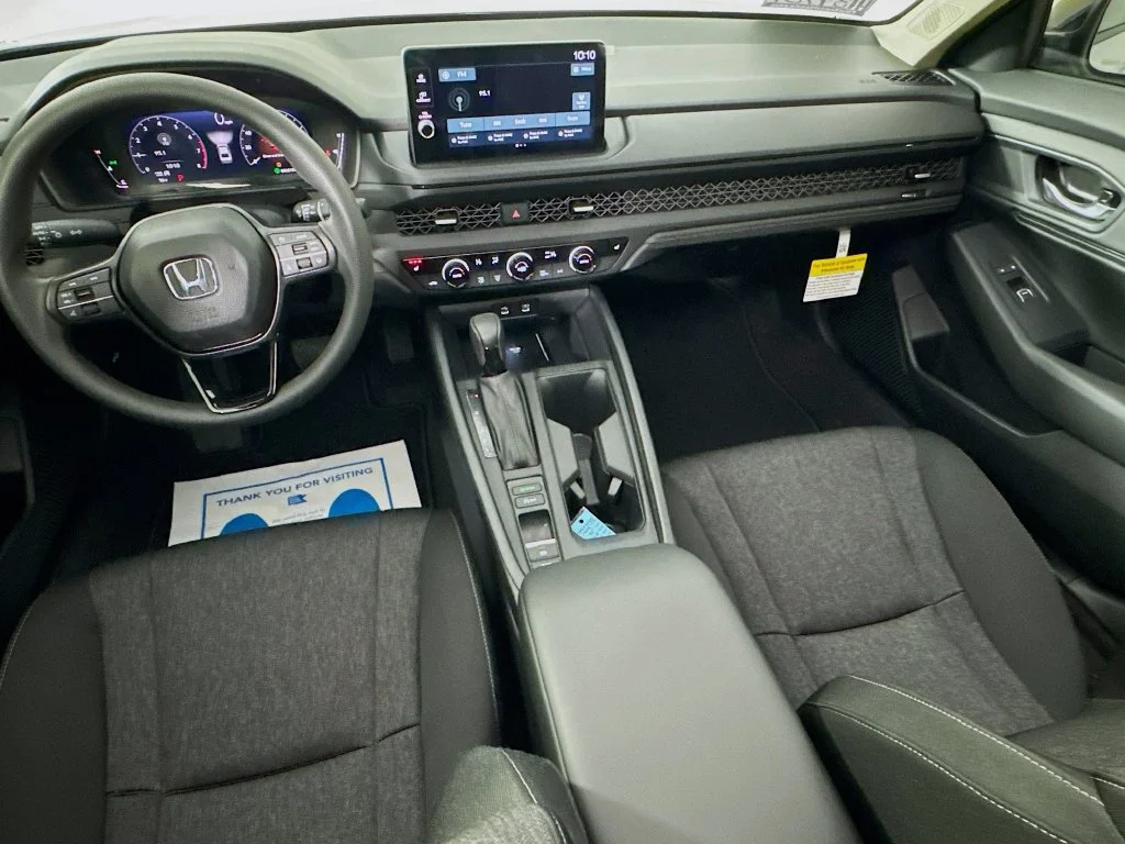 New 2026 Silver Honda SE image 31