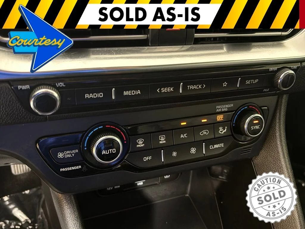 Used 2021 Red Kia LXS image 27