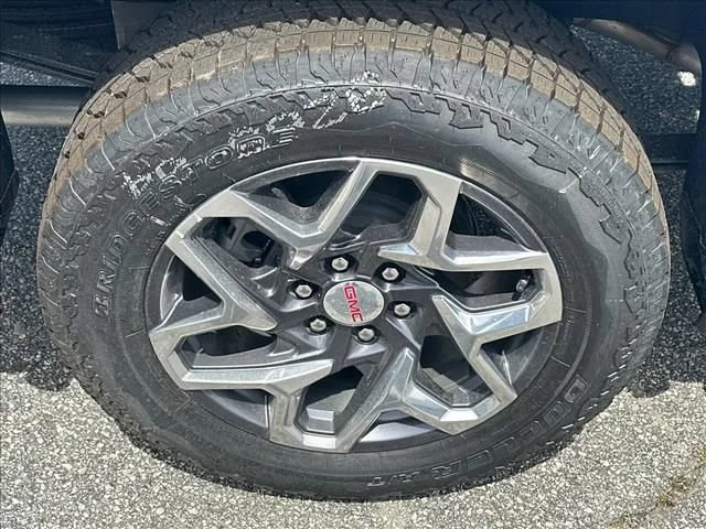 2026 GMC Sierra 1500 SLT - Photo 16