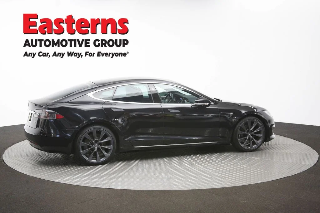 Used 2018 Black Tesla 75D image 42