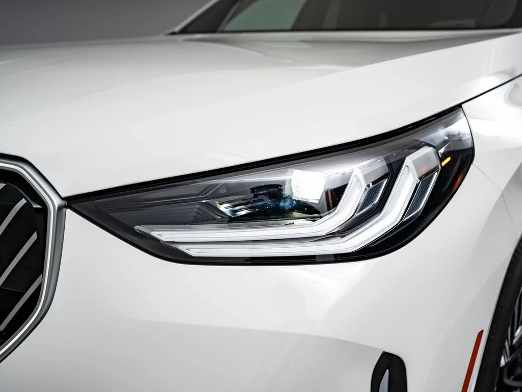 New 2026 Alpine White BMW 30 xDrive image 14