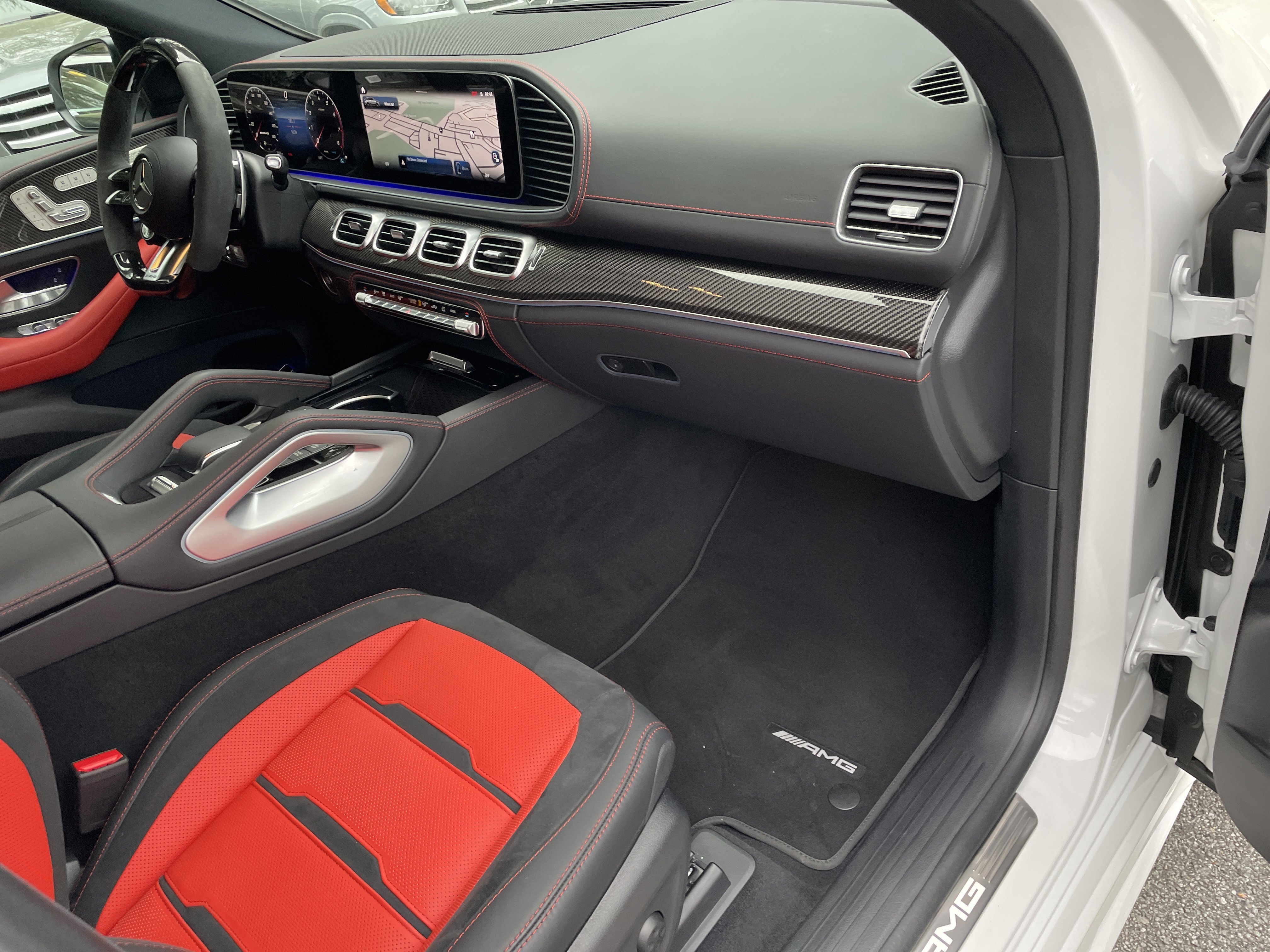 Certified Used 2025 MANUFAKTUR Moonlight White Metallic Mercedes-Benz AMG® GLE 53 4MATIC®+ Coupe image 48