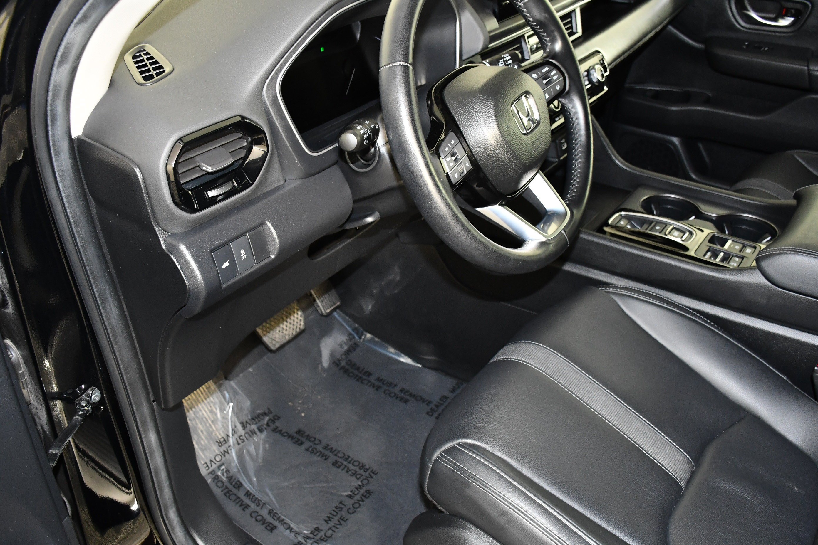 Used 2024 Crystal Black Pearl Honda EX-L 8 Passenger image 24