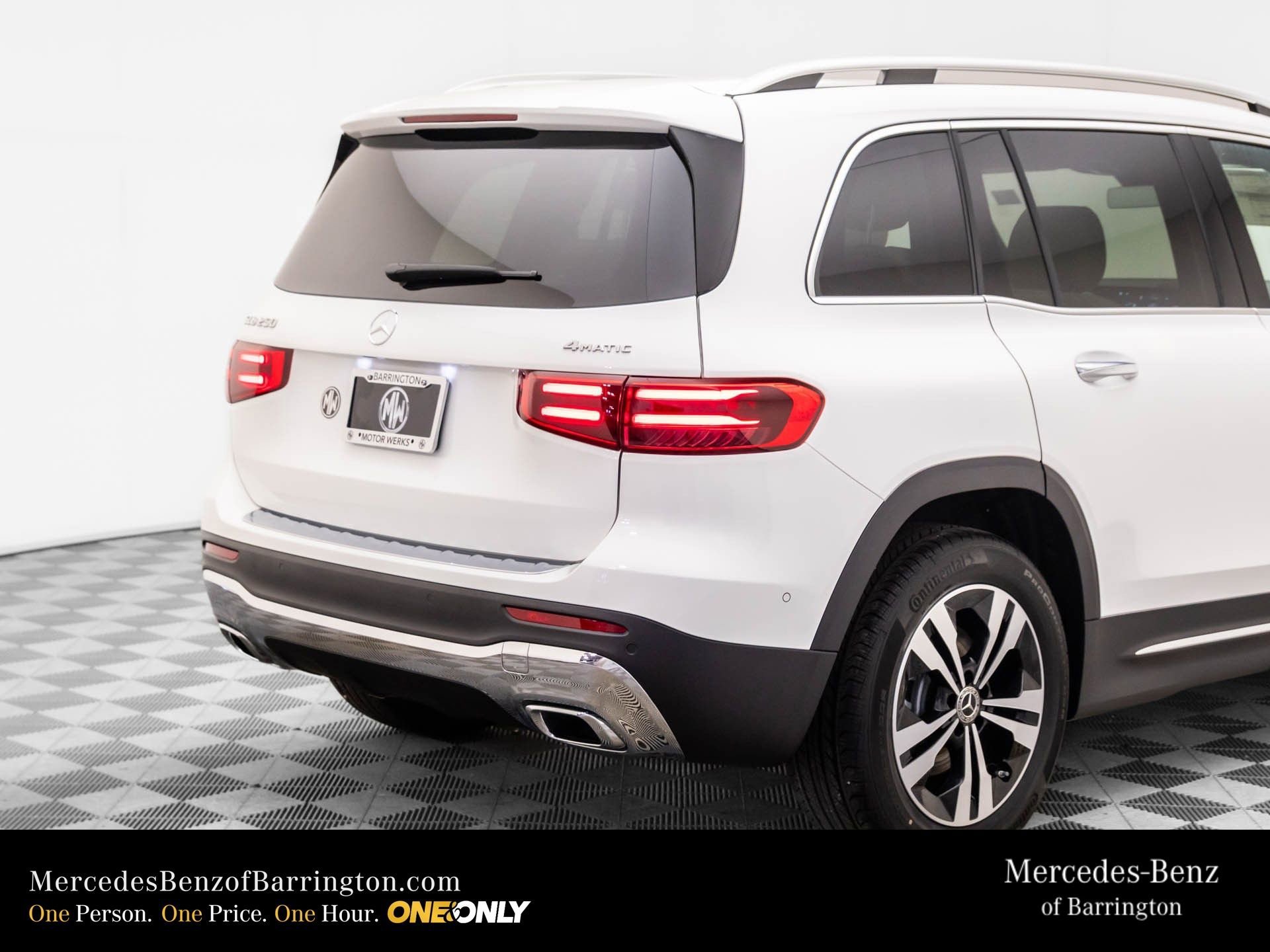 New 2026 Polar White Mercedes-Benz GLB 250 image 77
