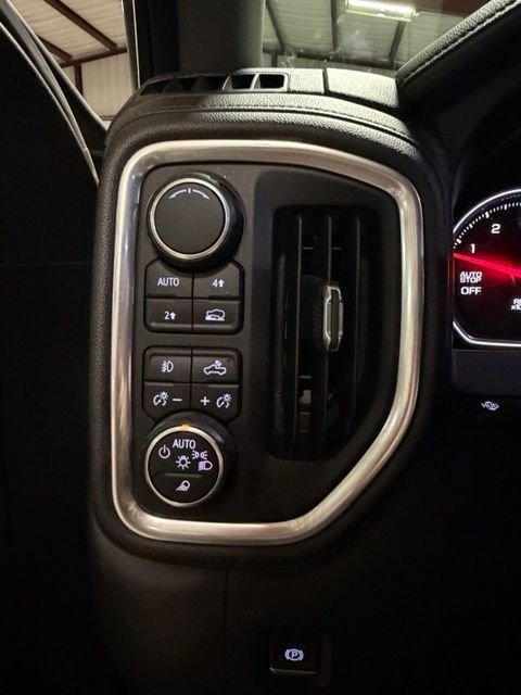 Used 2019 Gray Chevrolet LTZ image 20