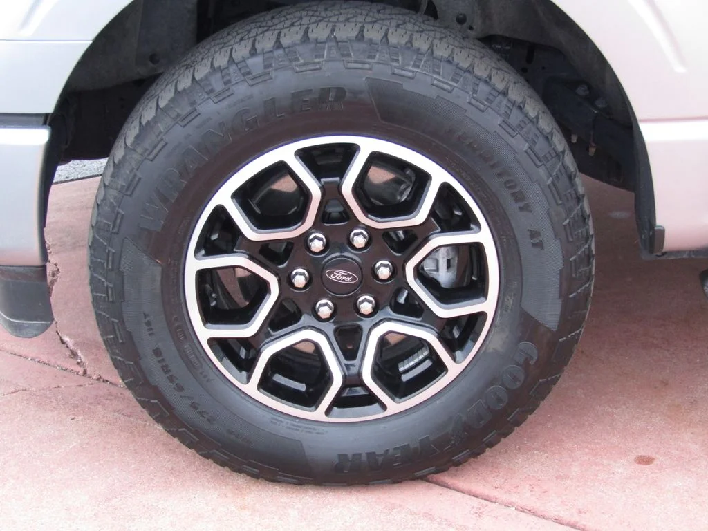2023 Ford F-150 XLT - Photo 11