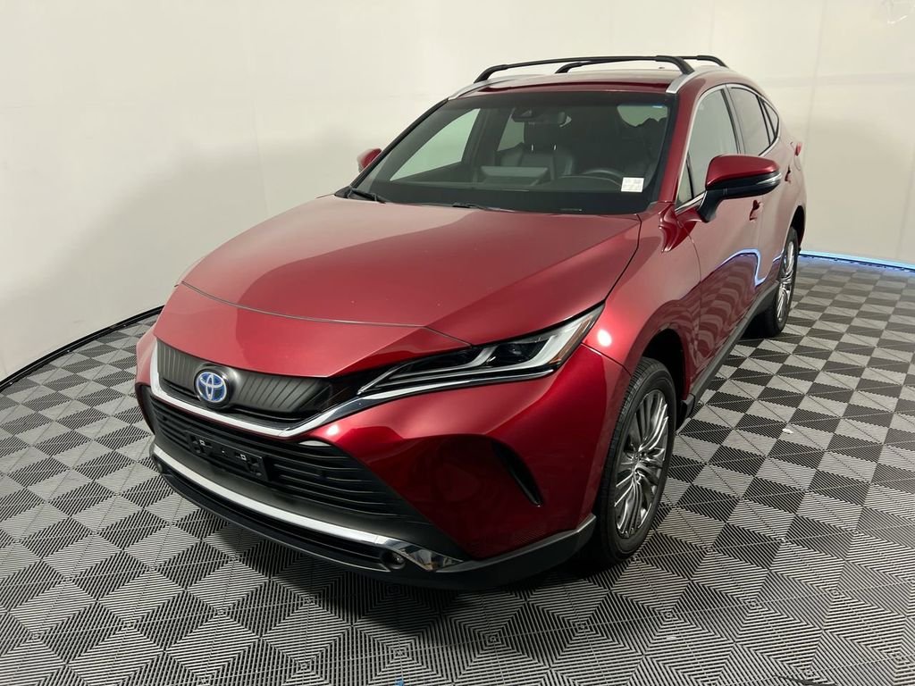 Used 2024 Red Toyota XLE image 4