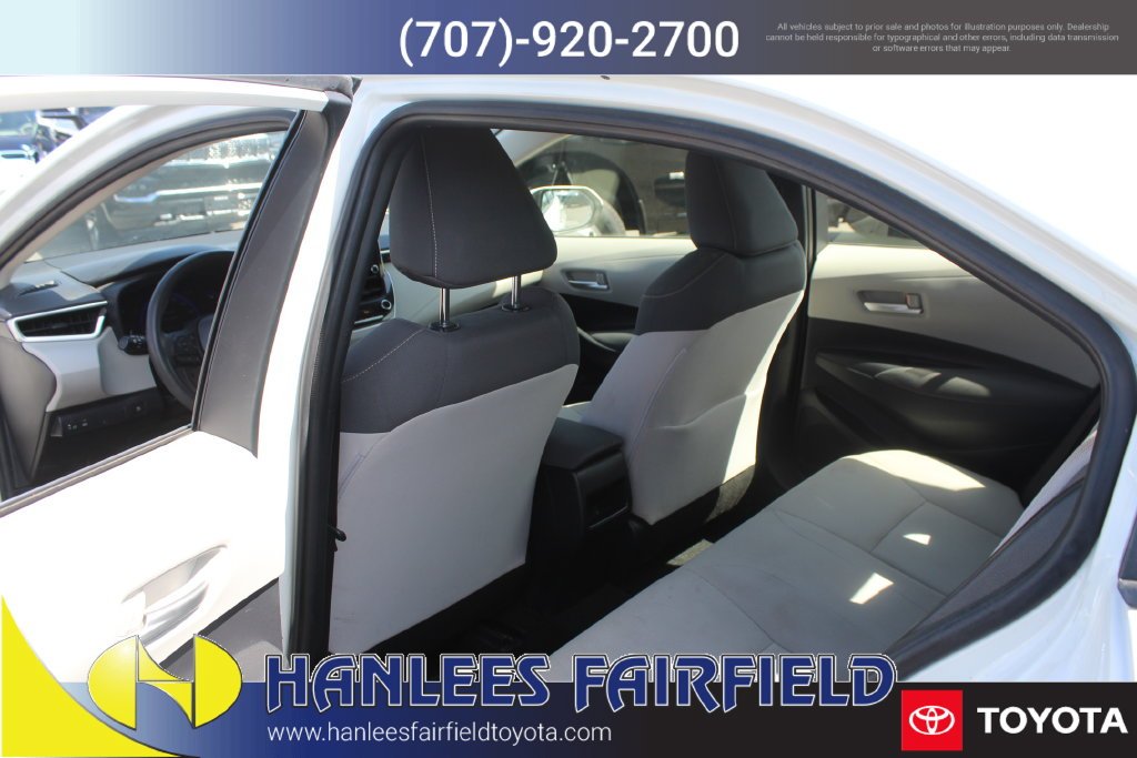Used 2021 White Toyota LE image 14