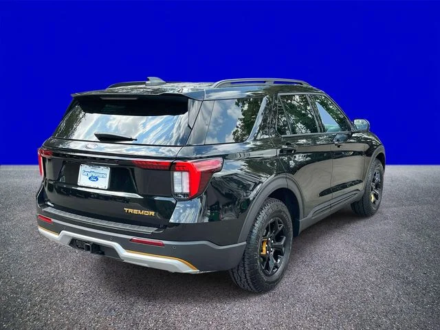 New 2026 Agate Black Metallic Ford Tremor® image 3