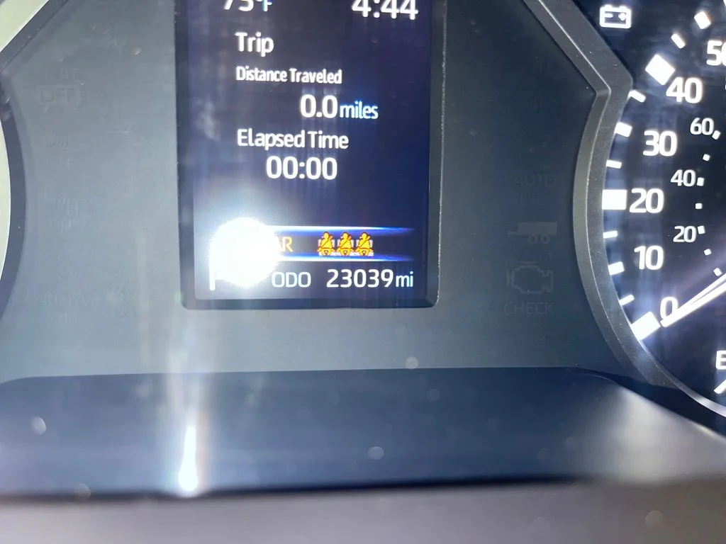 Used 2024 White Toyota SR5 image 18