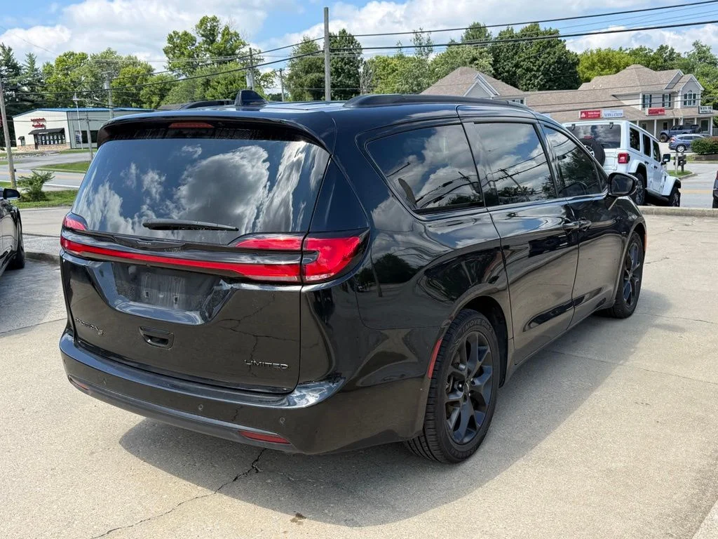 Used 2025 Black Chrysler Limited image 6