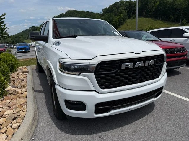 Used 2025 White Ram Big Horn/Lone Star image 16