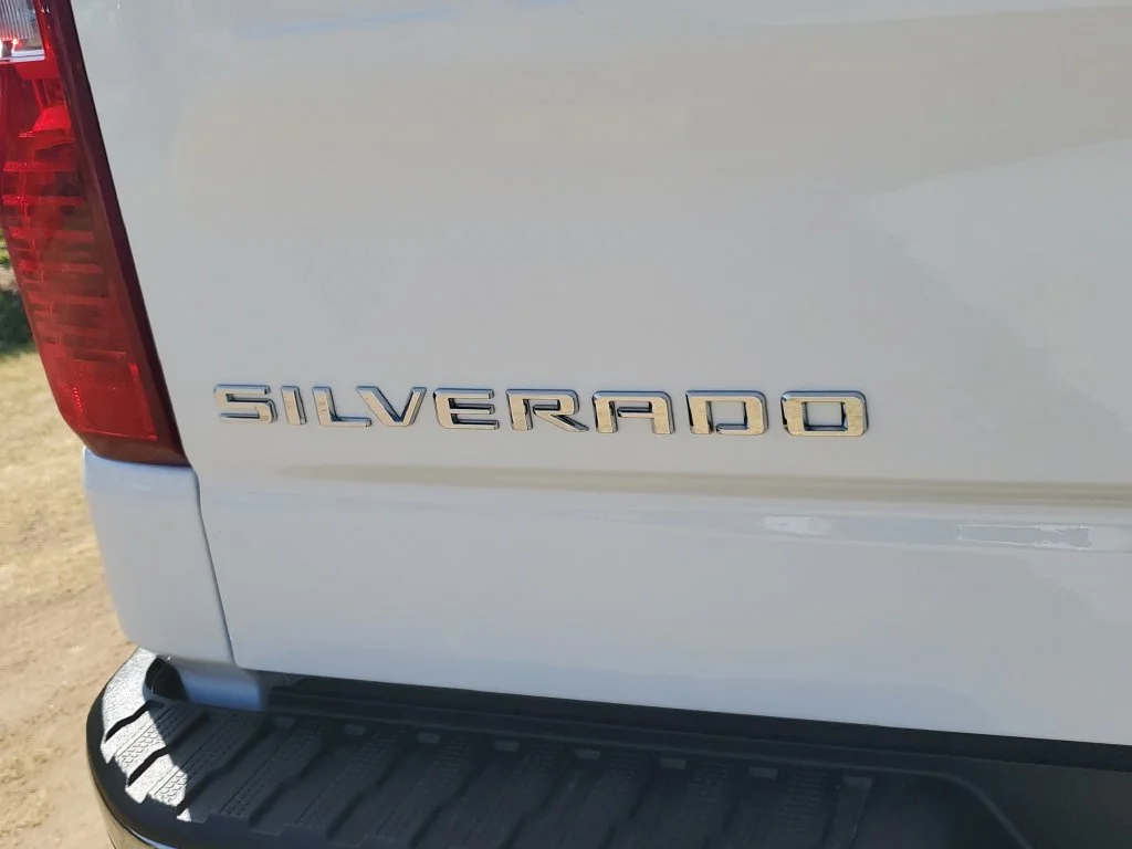 Used 2026 Summit White Chevrolet LT image 8