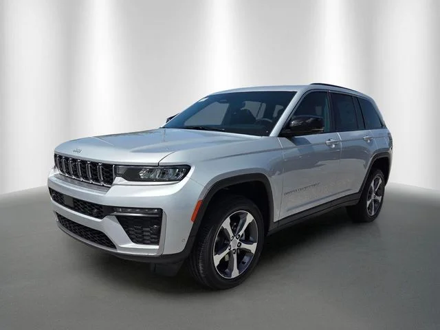 New 2026 Silver Zynith Exterior Paint Jeep Limited image 2